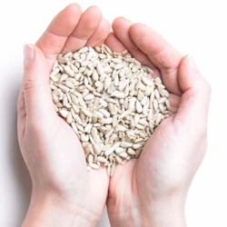 Honnor and Jeffrey's quality loose sunflower hearts, sold by the kilogram or in set amounts.